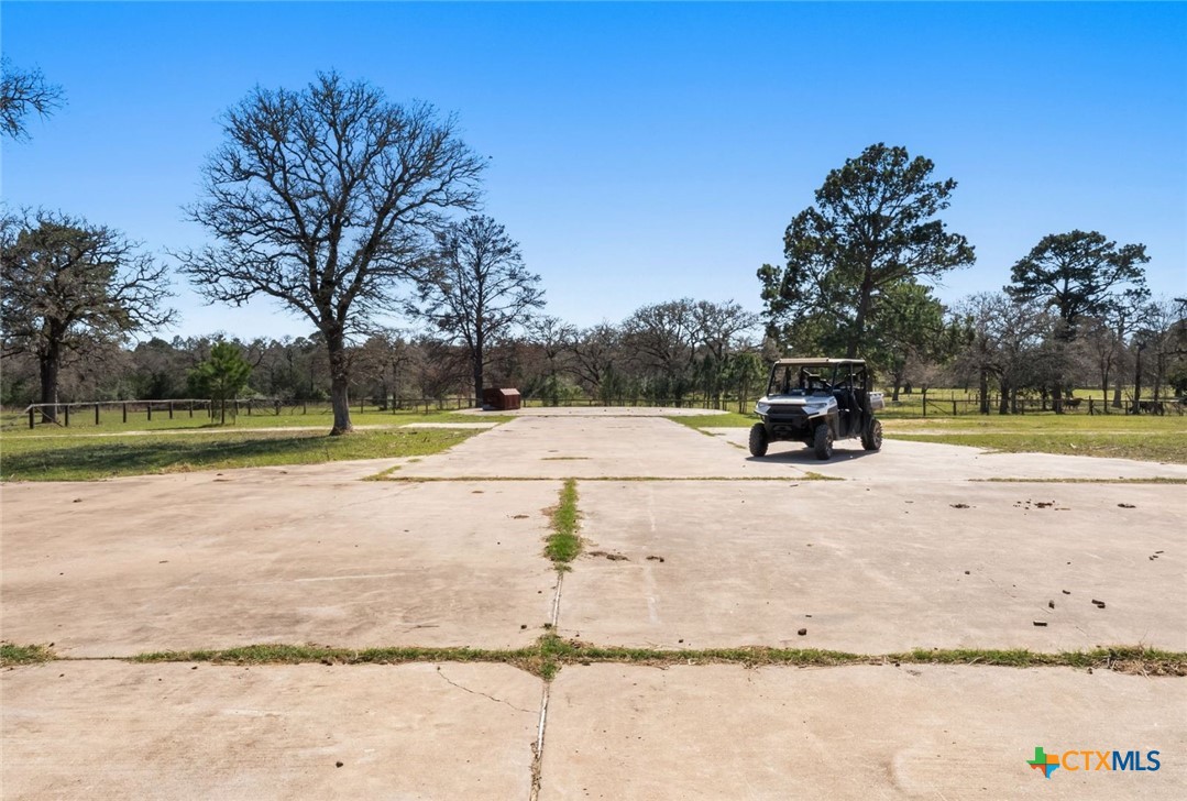 main property photo 28