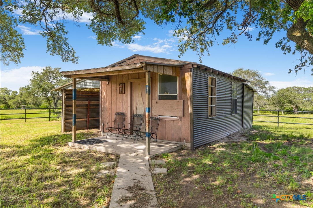 main property photo 28