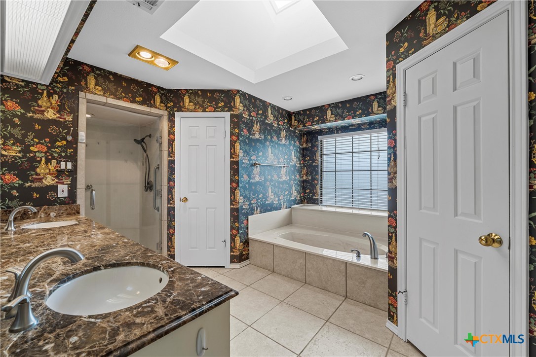 main property photo 17