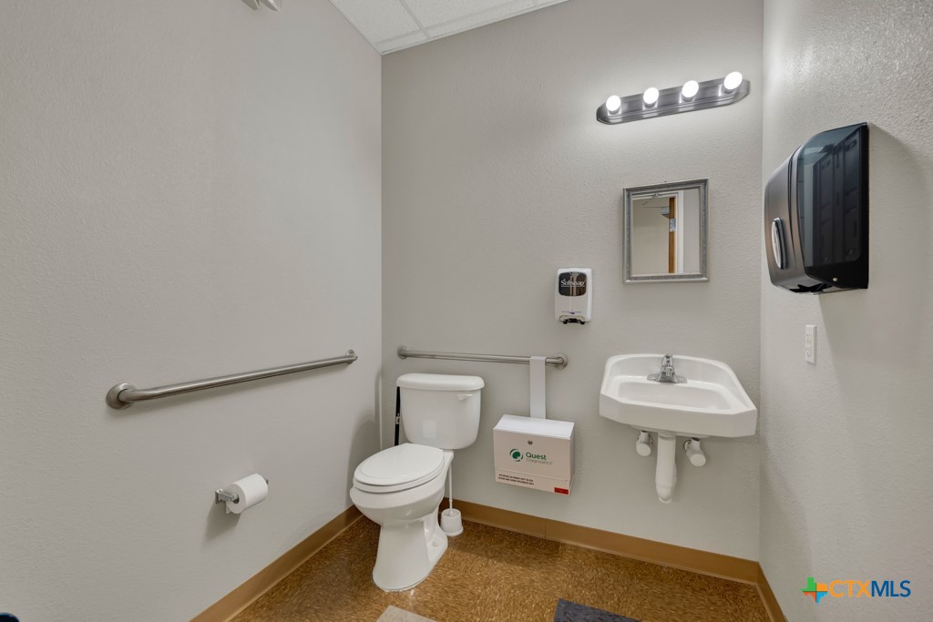 main property photo 20