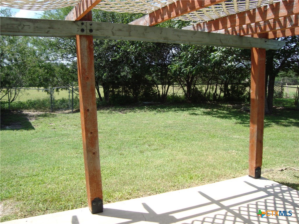 main property photo 11