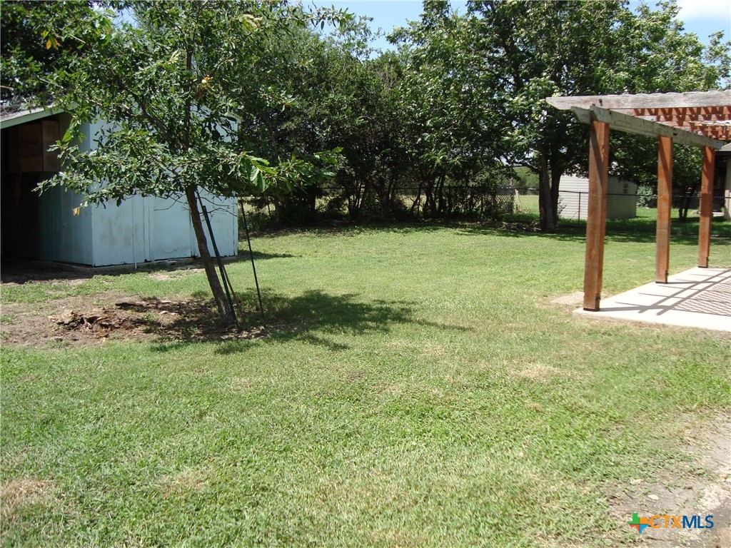 main property photo 13