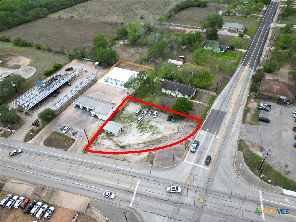 main property photo 10