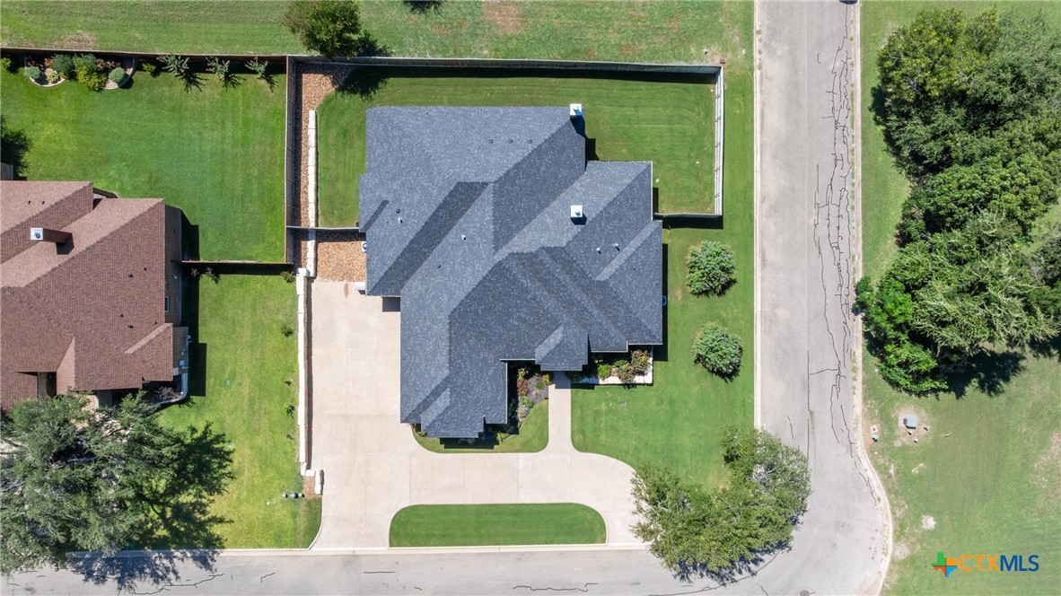 main property photo 46