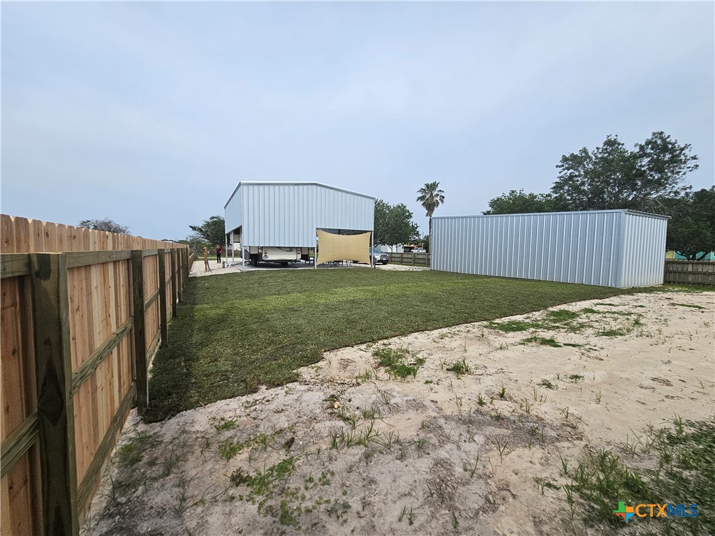 main property photo 11