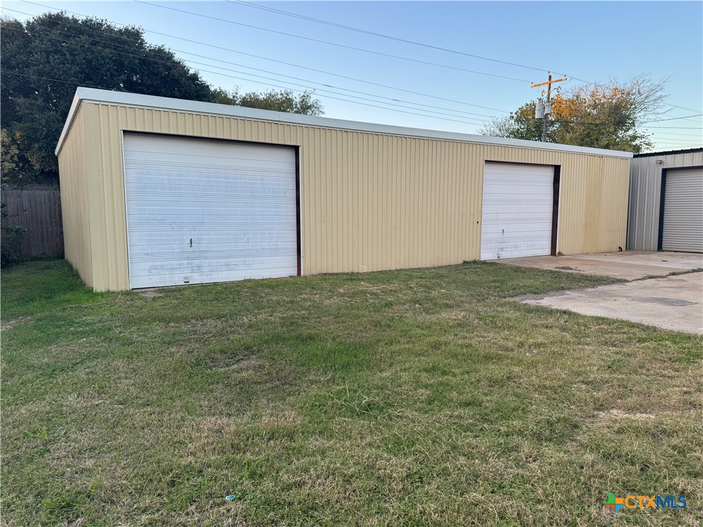main property photo 12