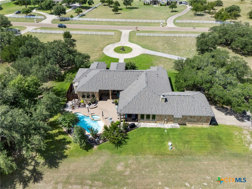 main property photo 37