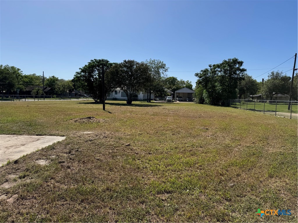 main property photo 33