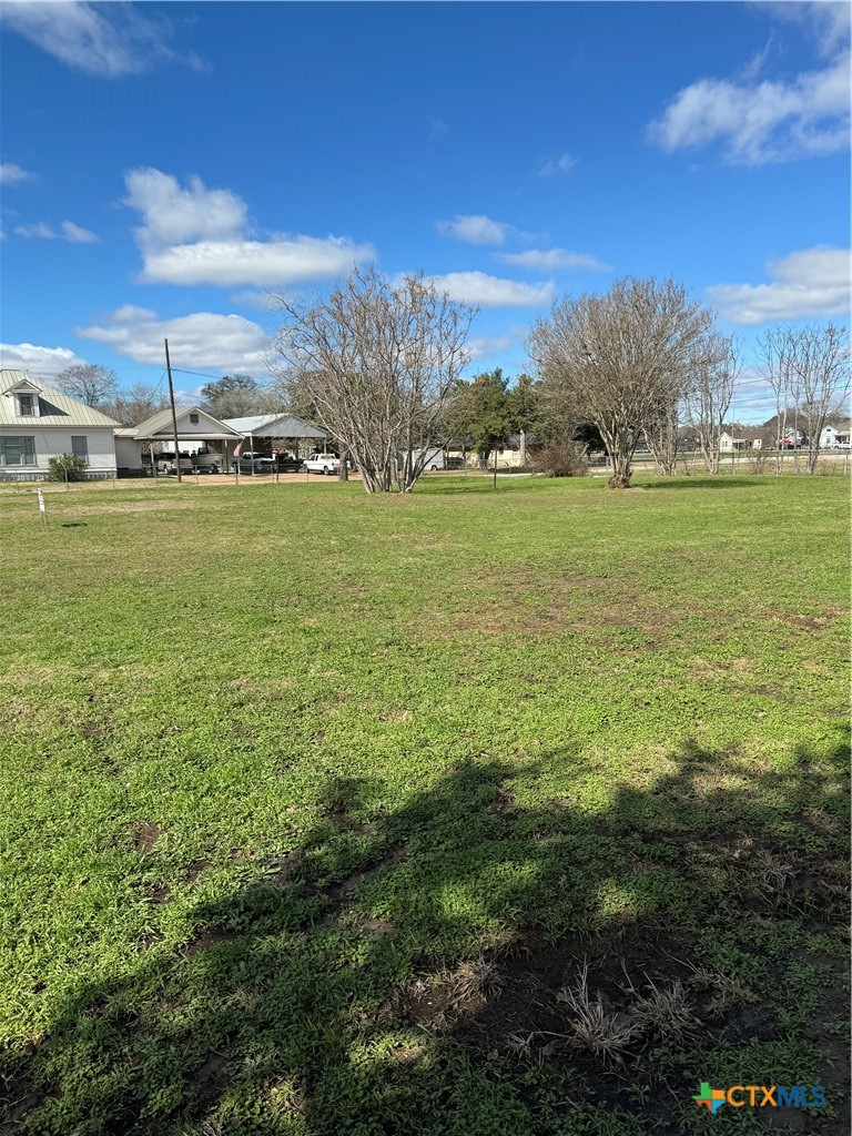 main property photo 4
