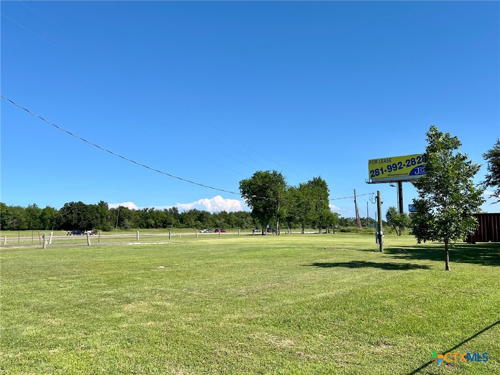 main property photo 9