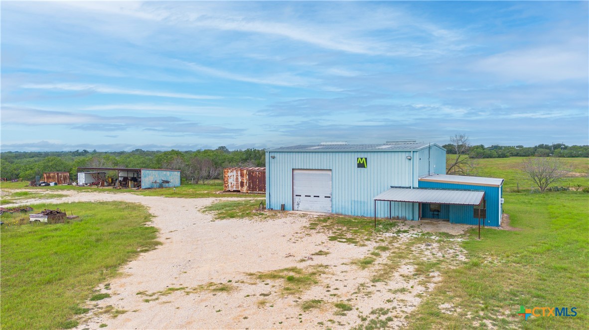 main property photo 11