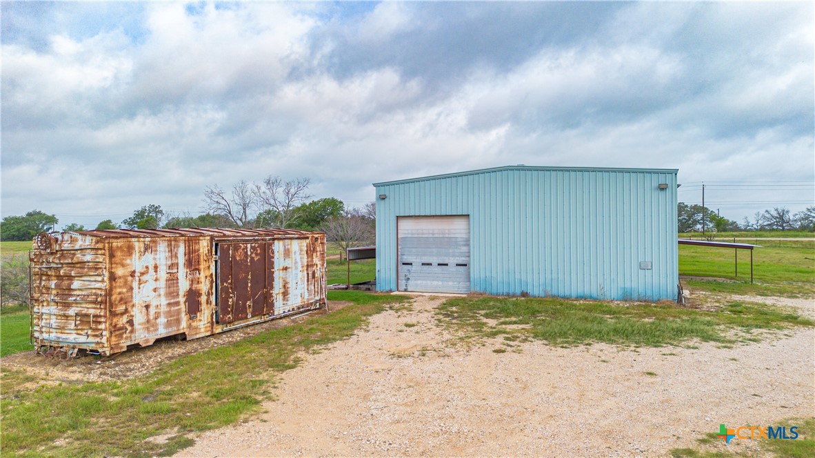main property photo 20