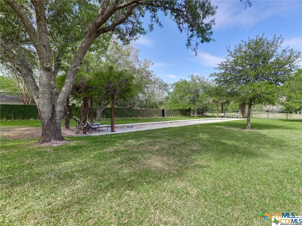 main property photo 41
