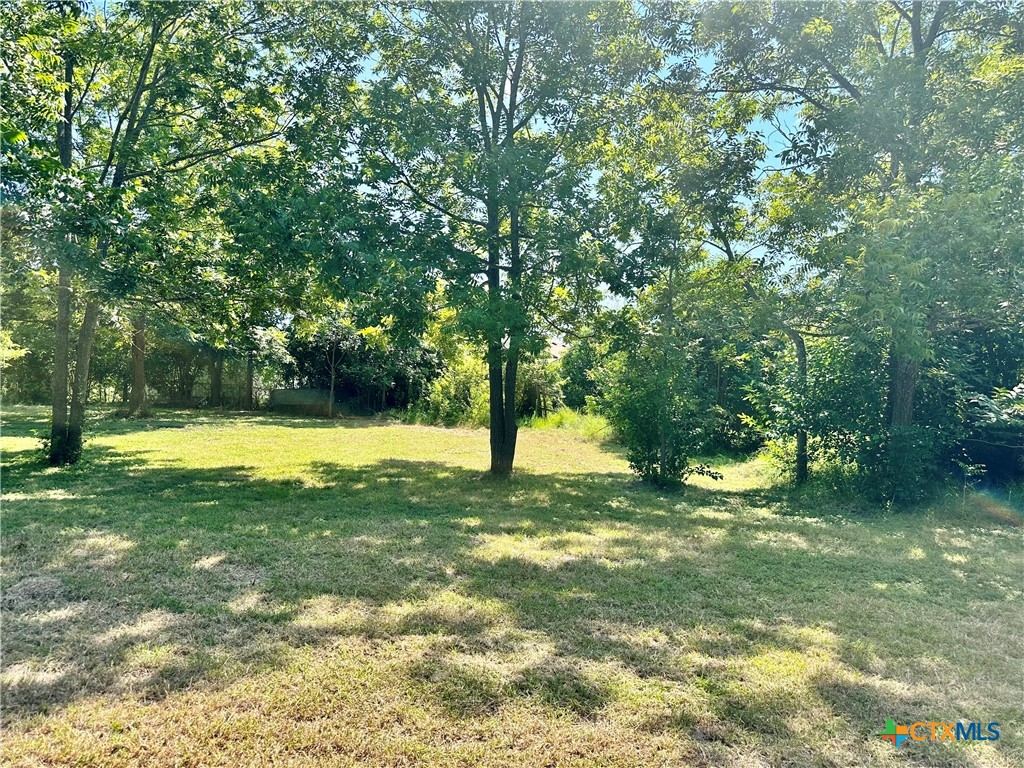 main property photo 10