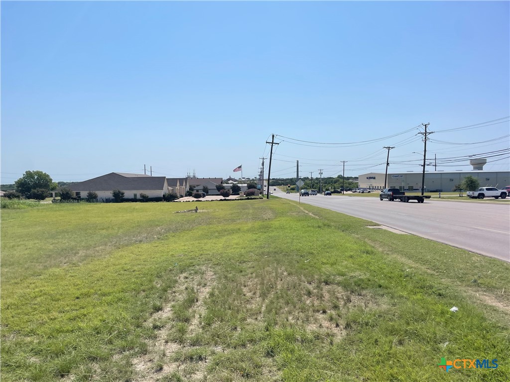 main property photo 7