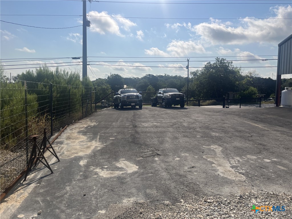 main property photo 10