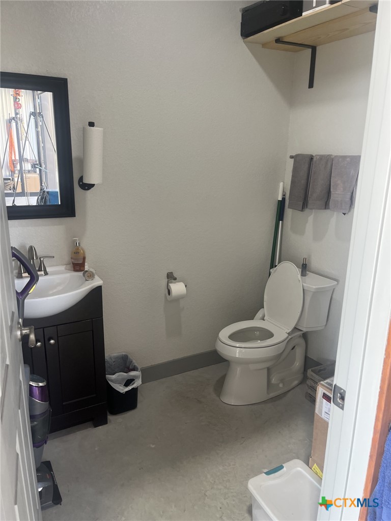 main property photo 15