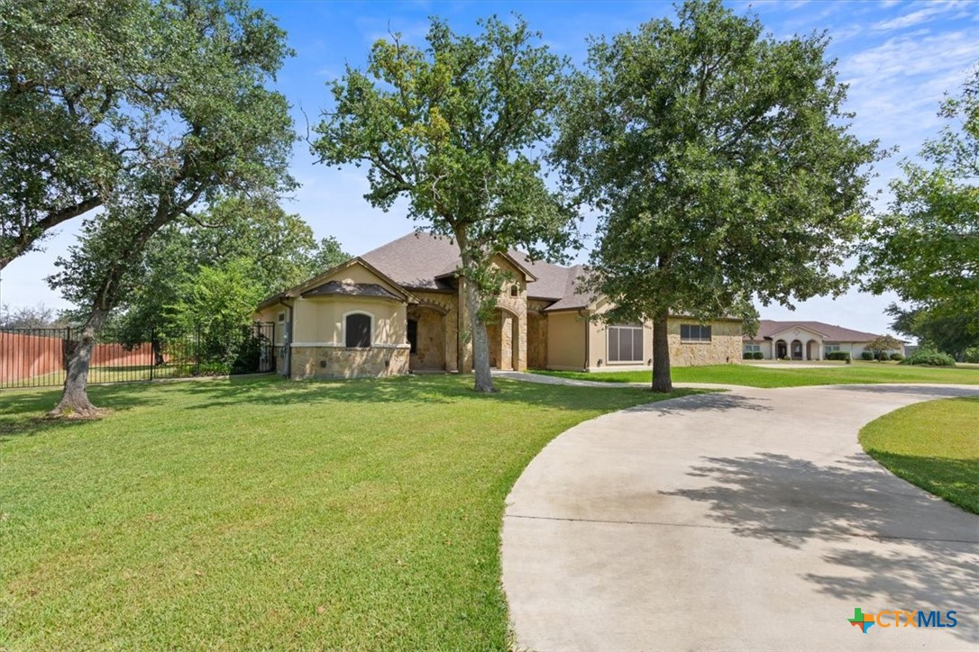 main property photo 41