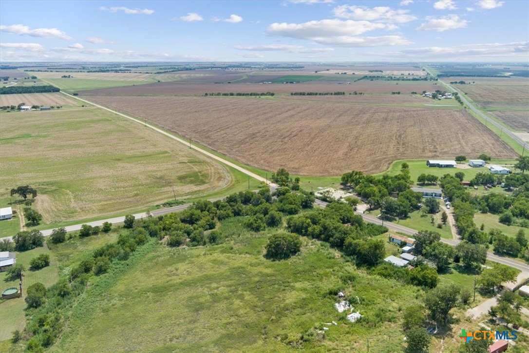 main property photo 10