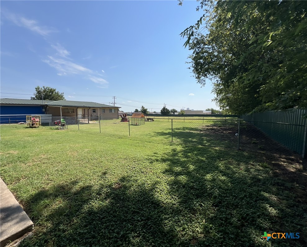 main property photo 20