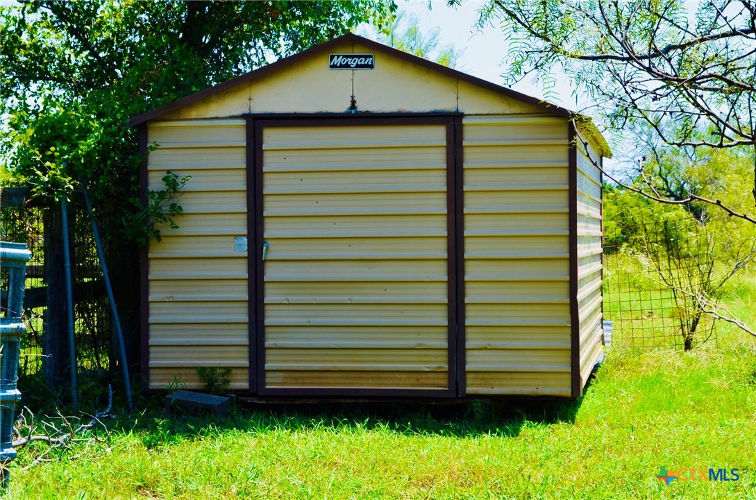 main property photo 12