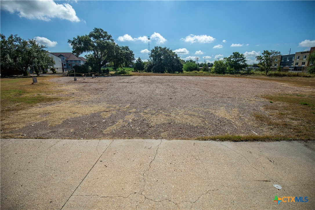 main property photo 11
