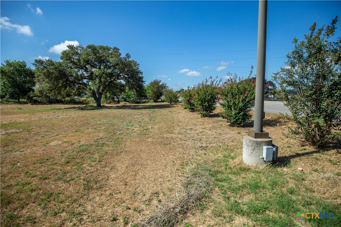 main property photo 16