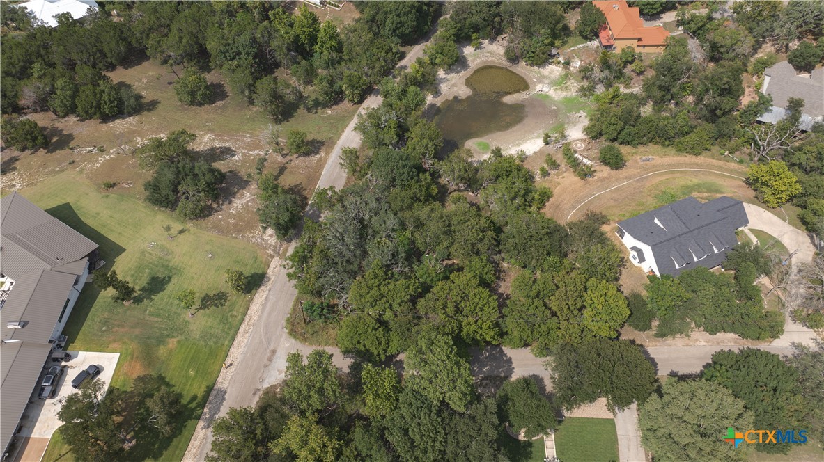 main property photo 10