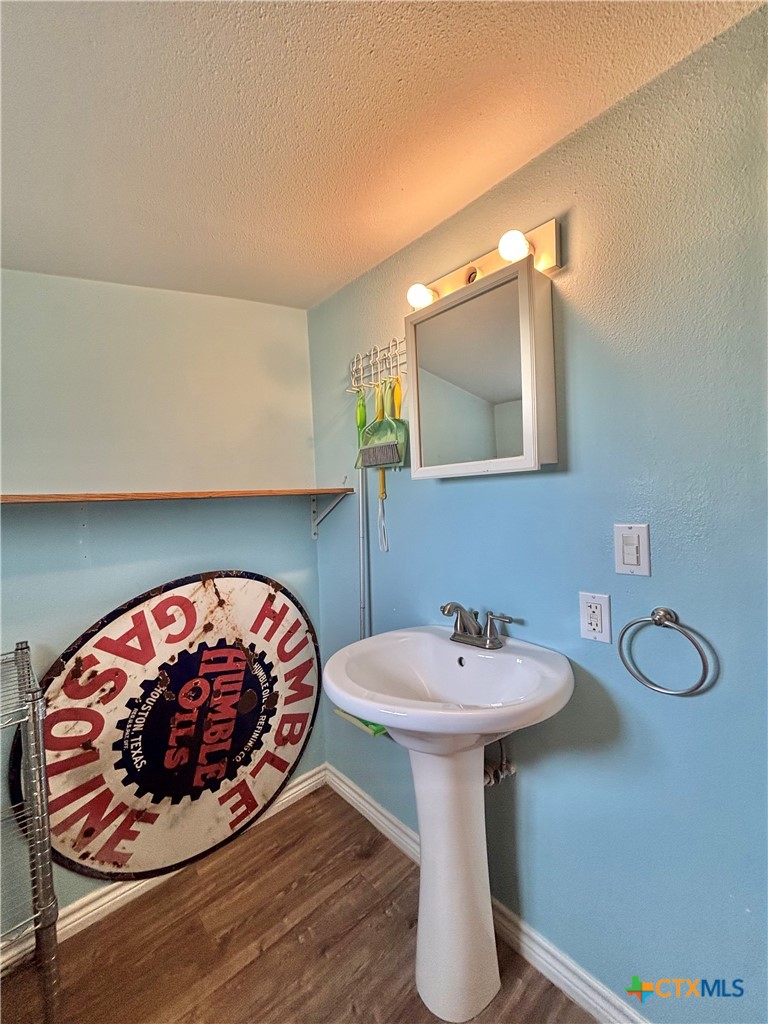 main property photo 39