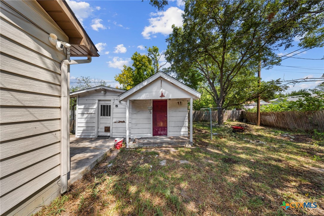 main property photo 30