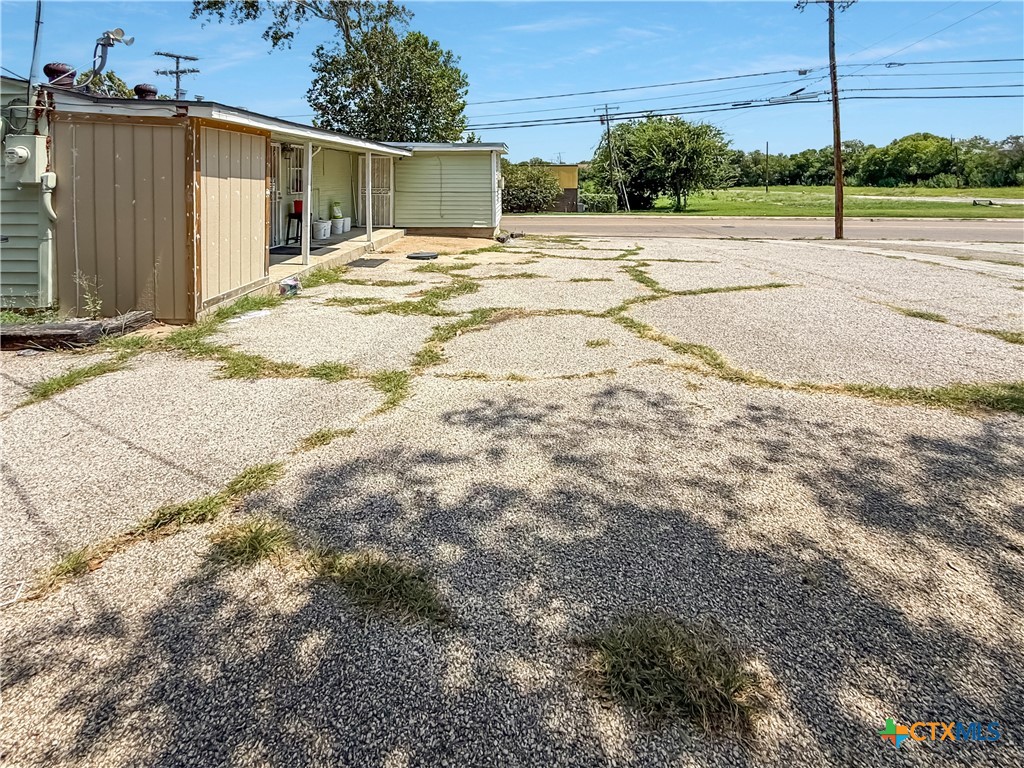main property photo 27