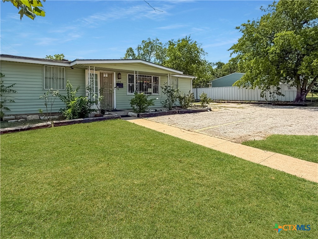main property photo 3