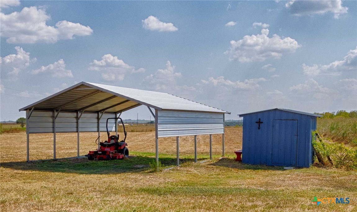 main property photo 25