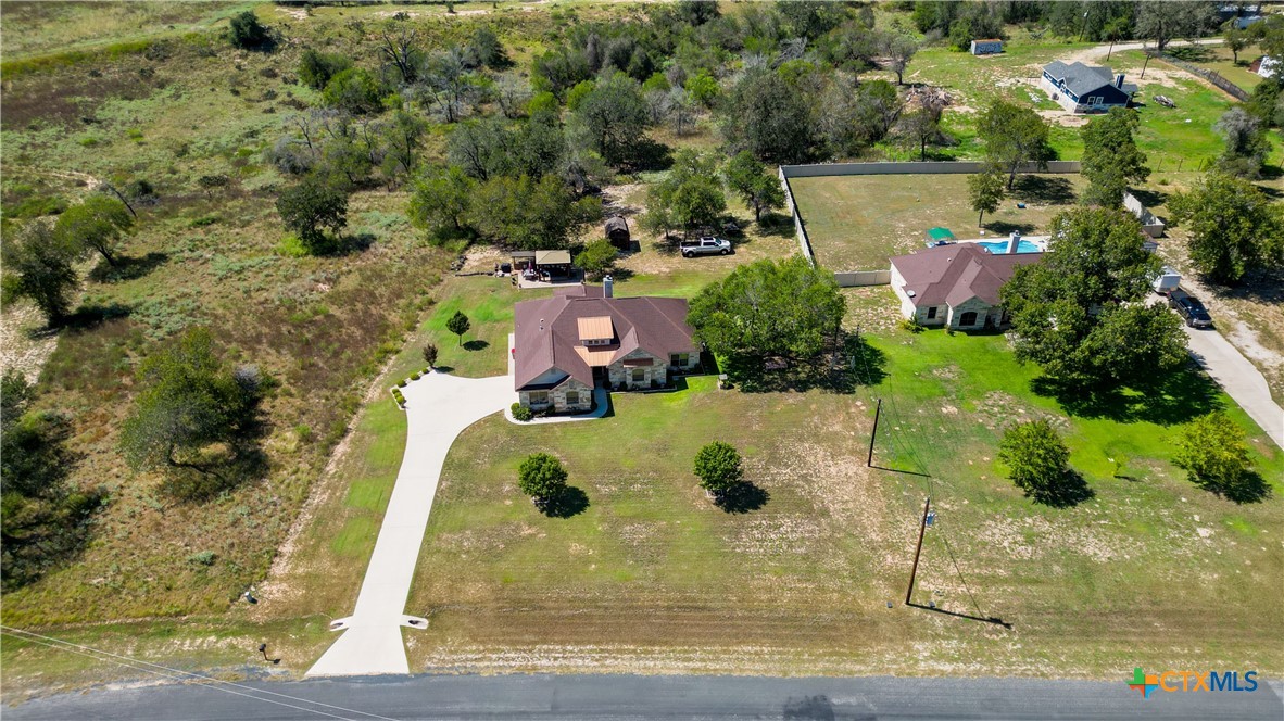 main property photo 10