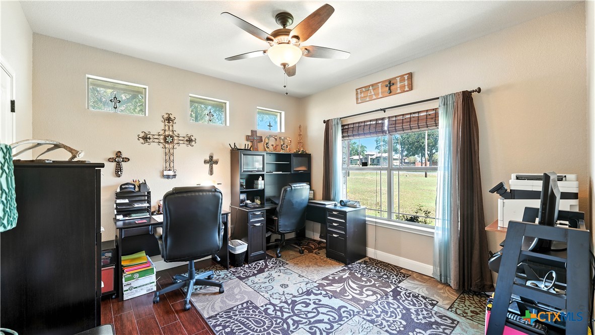 main property photo 32