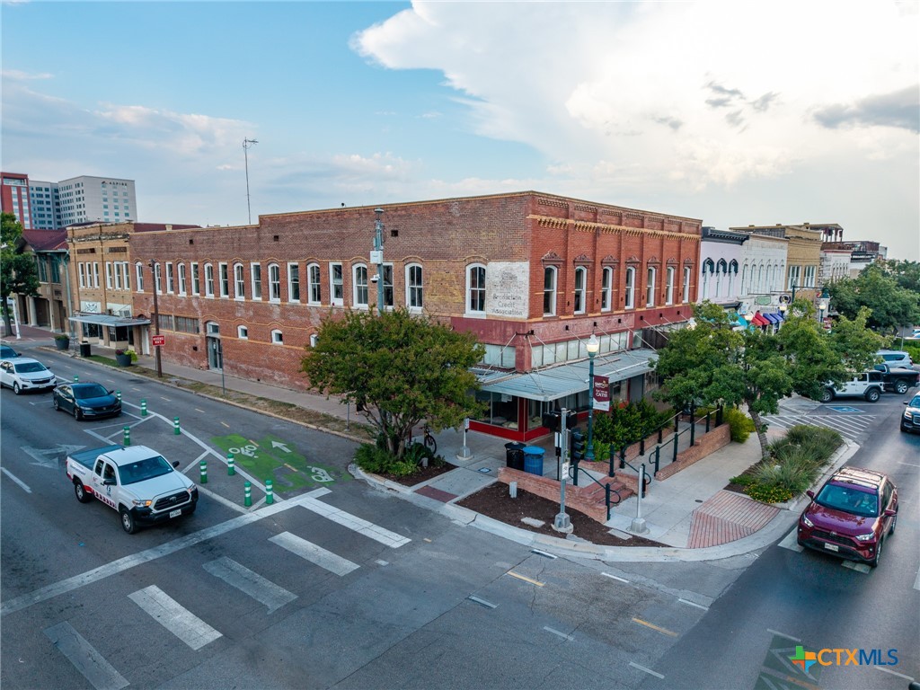 main property photo 8