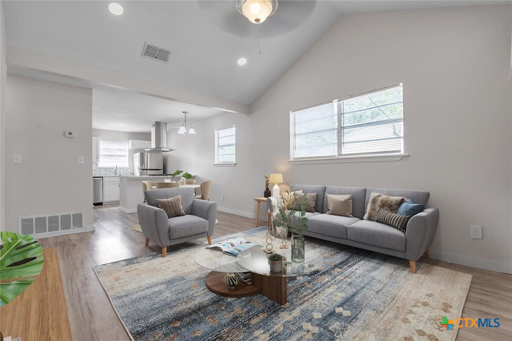 property viewer photo 2