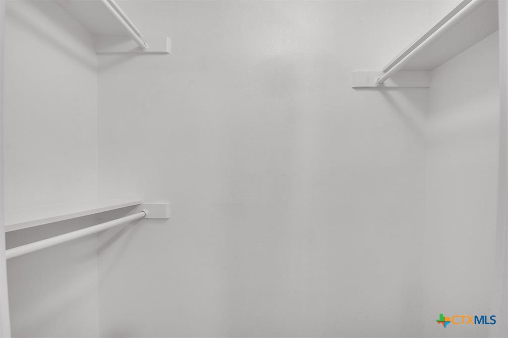 property viewer photo 20