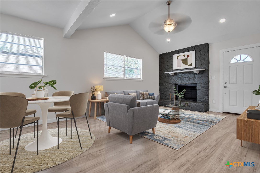 property viewer photo 6