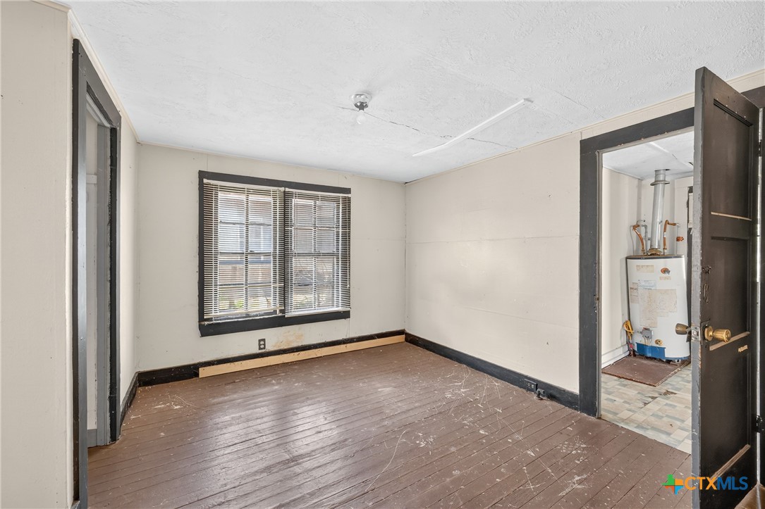 property viewer photo 16