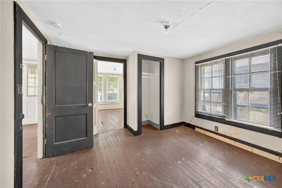 property viewer photo 17
