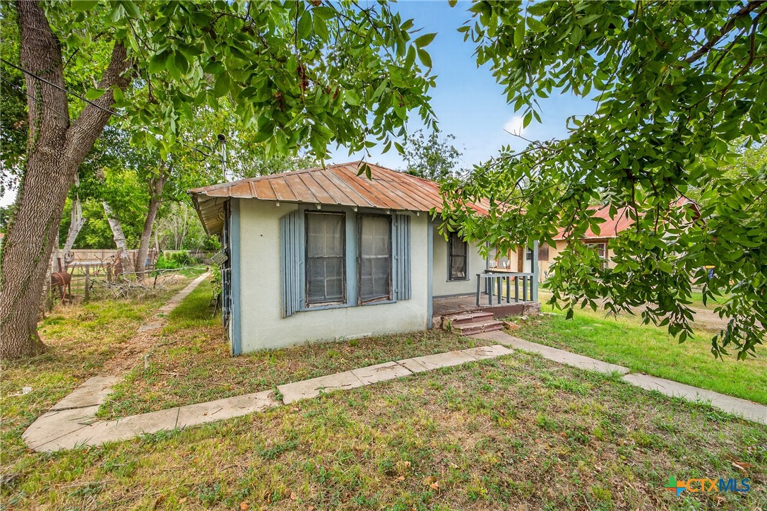 property viewer photo 2