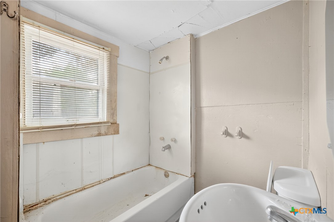 property viewer photo 20