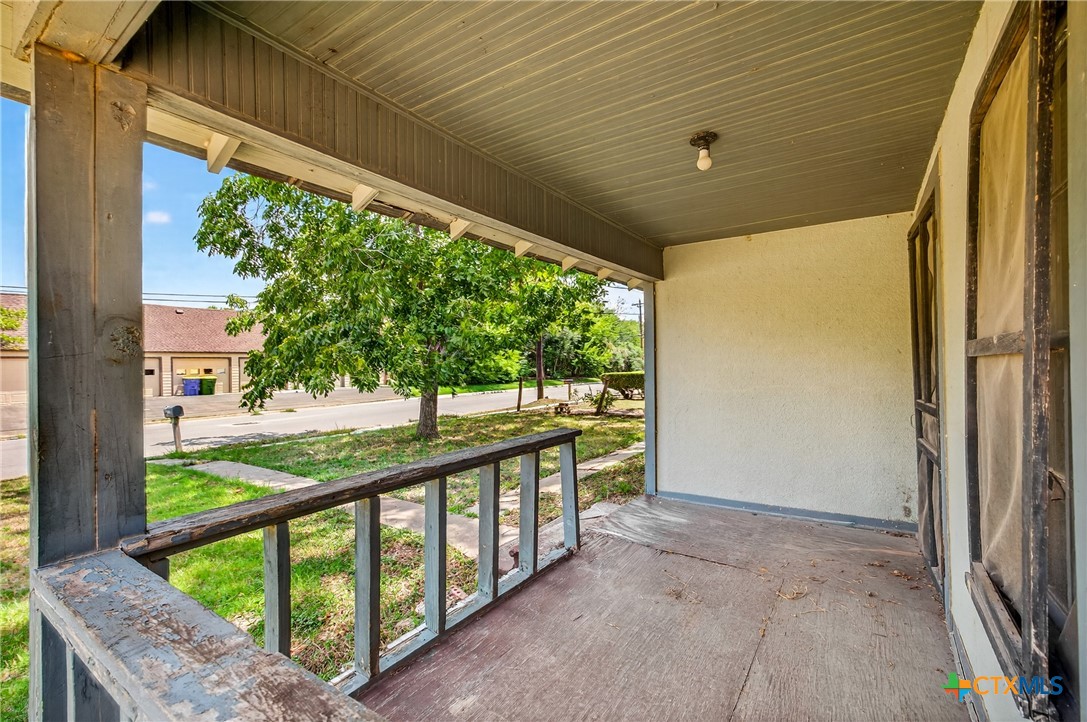 property viewer photo 3