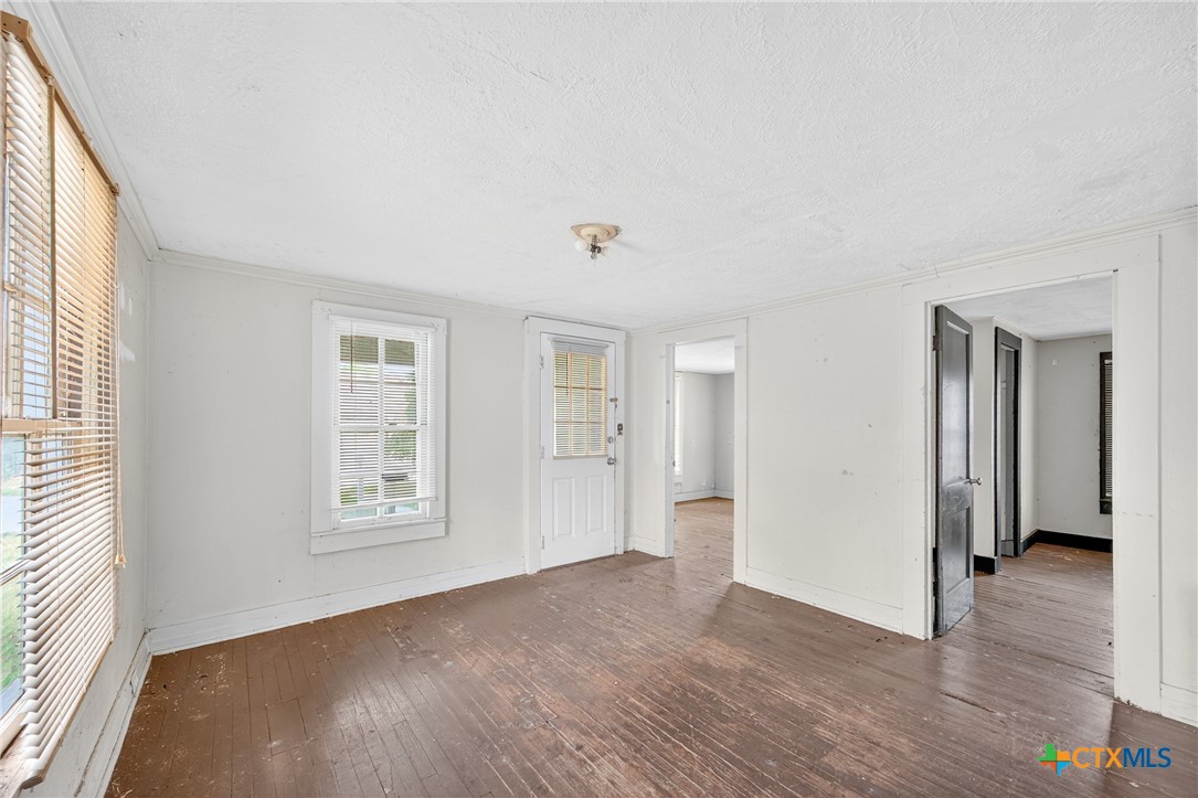 property viewer photo 6