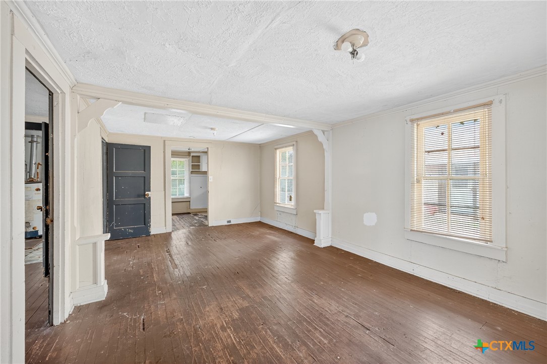 property viewer photo 7