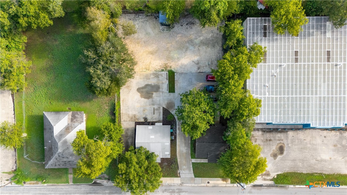 main property photo 12
