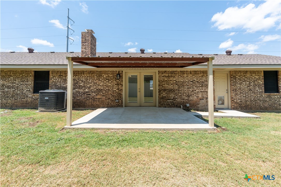 main property photo 19