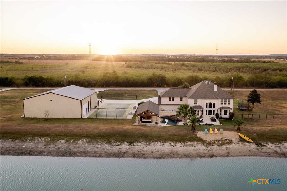 main property photo 41