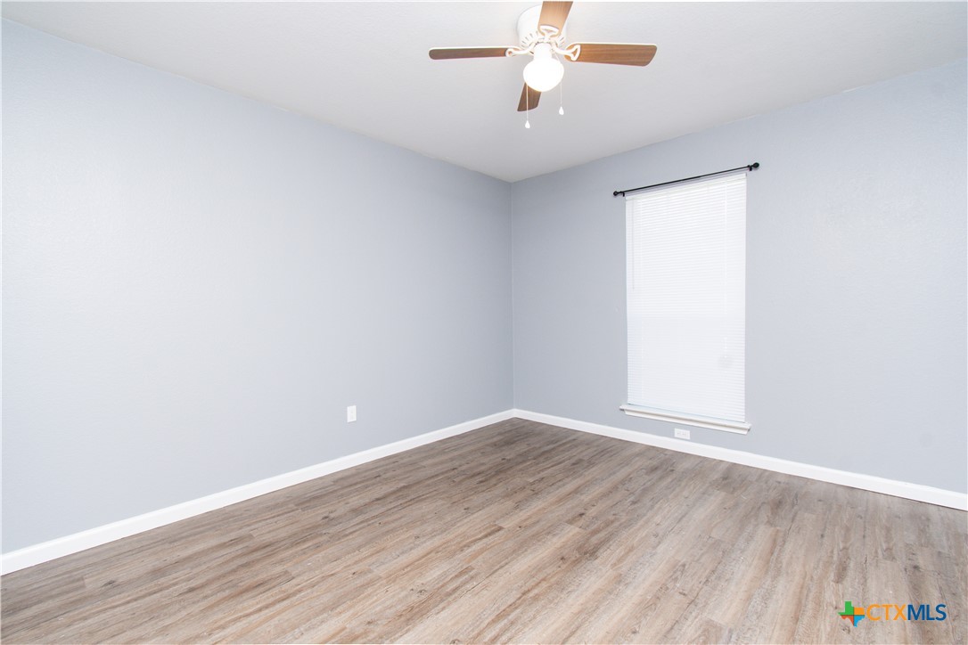 property viewer photo 10
